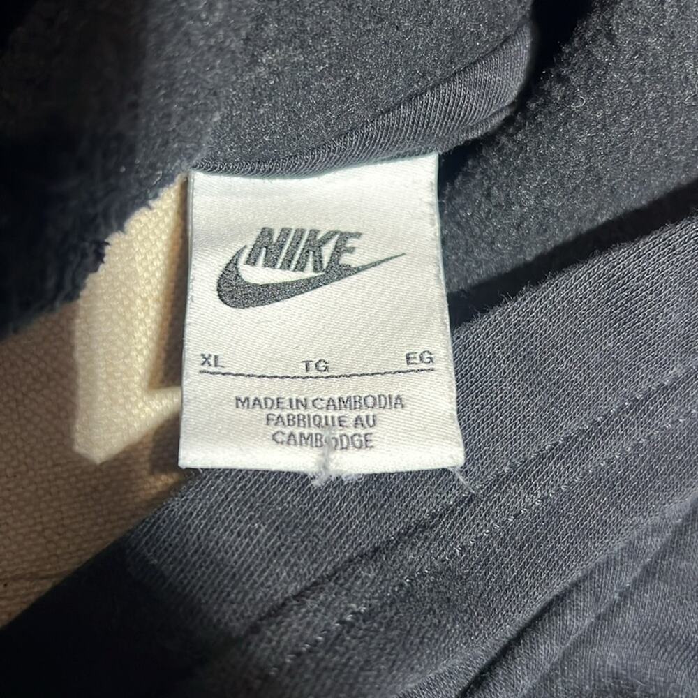 Kids Xl Nike Hoodie with front pocket, grunge, skater, relaxed - Picture 3 of 3